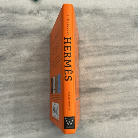 Little Book of Hermès: The Story of the Iconic Fashion House by Karen Homer - Picture 4 of 4